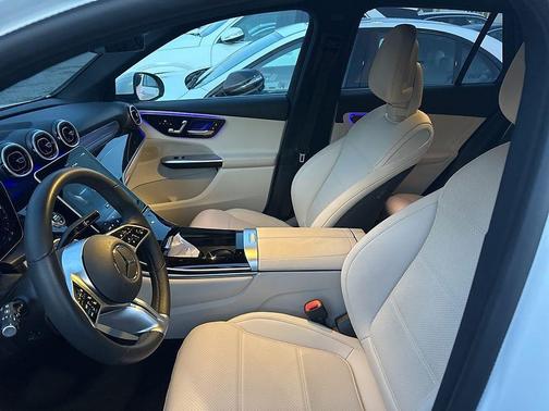 2025 Mercedes-Benz GLC 300 Base 4MATIC