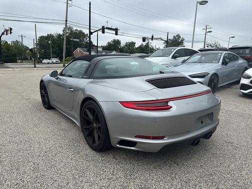 2019 Porsche 911 Targa 4 GTS