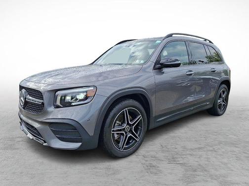 Mountain Gray Metallic 2022 Mercedes-Benz GLB 250 Base 4MATIC