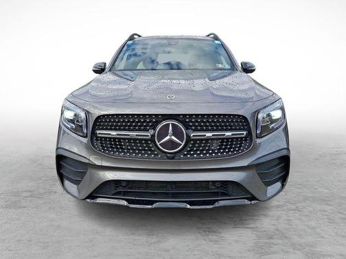 Mountain Gray Metallic 2022 Mercedes-Benz GLB 250 Base 4MATIC