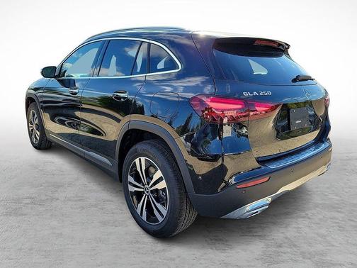 2025 Mercedes-Benz GLA 250 Base 4MATIC