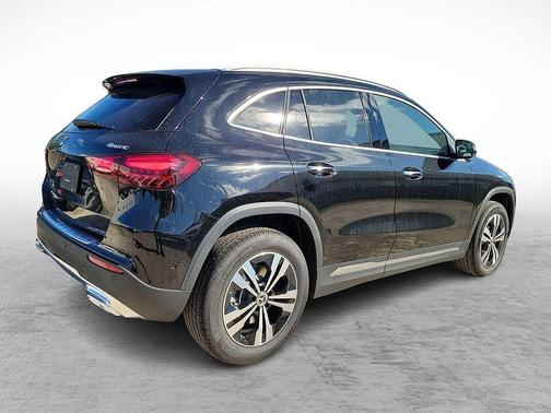 2025 Mercedes-Benz GLA 250 Base 4MATIC