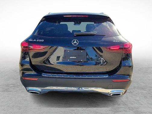 2025 Mercedes-Benz GLA 250 Base 4MATIC