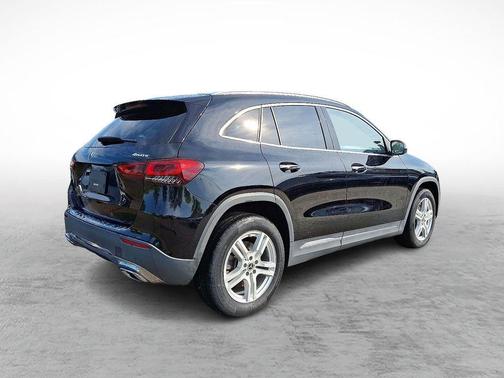 2021 Mercedes-Benz GLA 250 Base 4MATIC