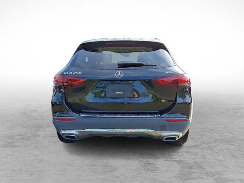 2021 Mercedes-Benz GLA 250 Base 4MATIC