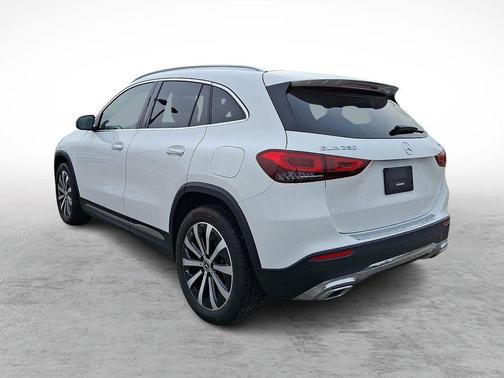 2023 Mercedes-Benz GLA 250 Base 4MATIC