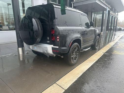 2023 Land Rover Defender 90 S