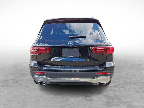 2026 Mercedes-Benz GLB 250 Base 4MATIC