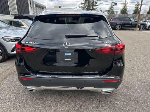 2025 Mercedes-Benz GLA 250 Base 4MATIC