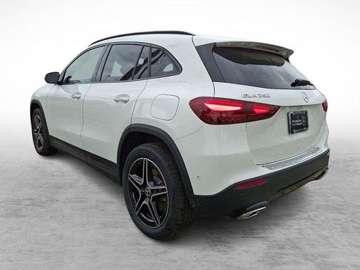 Polar White 2026 Mercedes-Benz GLA 250 Base 4MATIC