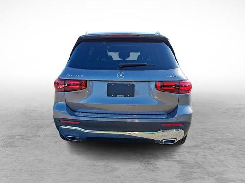 2025 Mercedes-Benz GLB 250 Base 4MATIC