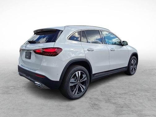 2026 Mercedes-Benz GLA 250 Base 4MATIC