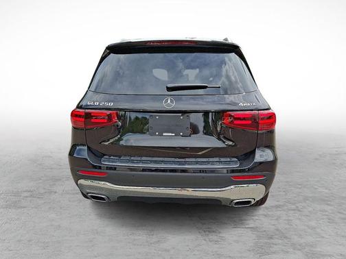 2026 Mercedes-Benz GLB 250 Base 4MATIC