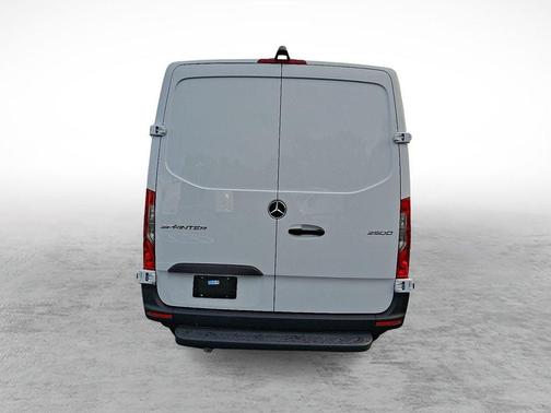 2025 Mercedes-Benz Sprinter 2500 Standard Roof