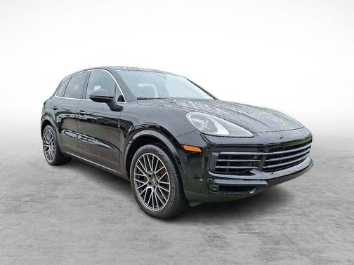 2023 Porsche Cayenne Base
