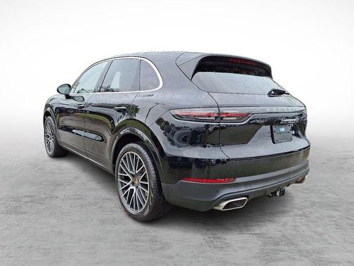 2023 Porsche Cayenne Base