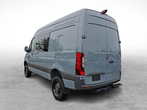 2025 Mercedes-Benz Sprinter 2500 Standard Roof
