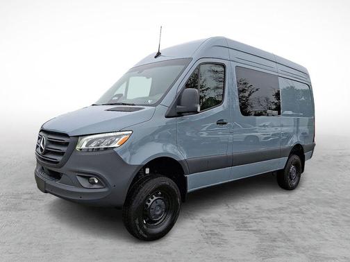 2025 Mercedes-Benz Sprinter 2500 Standard Roof