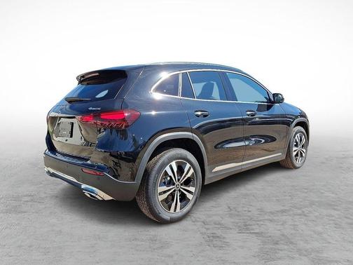 2026 Mercedes-Benz GLA 250 Base 4MATIC