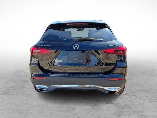2026 Mercedes-Benz GLA 250 Base 4MATIC
