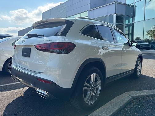 2022 Mercedes-Benz GLA 250 Base 4MATIC