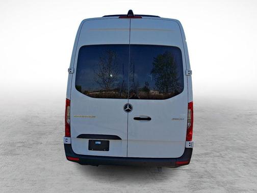 Arctic White 2024 Mercedes-Benz Sprinter 2500 144 WB Standard Roof Passenger