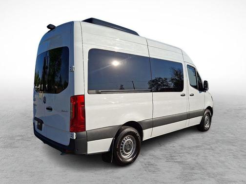 Arctic White 2024 Mercedes-Benz Sprinter 2500 144 WB Standard Roof Passenger