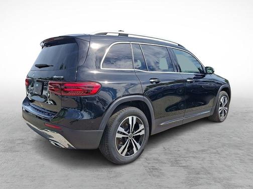 Midnight Black 2026 Mercedes-Benz GLB 250 Base 4MATIC