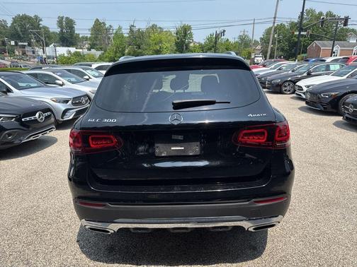 2022 Mercedes-Benz GLC 300 Base 4MATIC