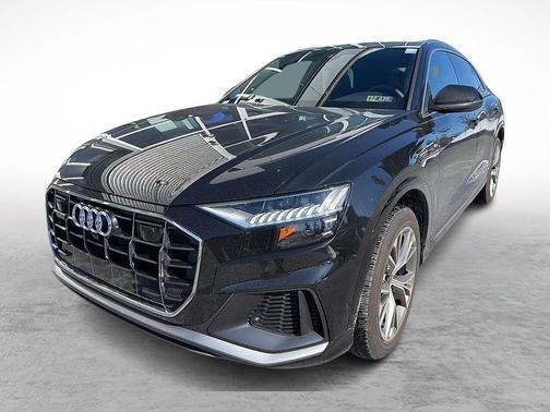 2023 Audi Q8 55 Premium Plus