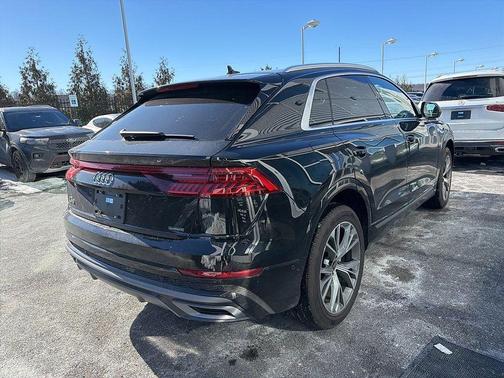 2023 Audi Q8 55 Premium Plus
