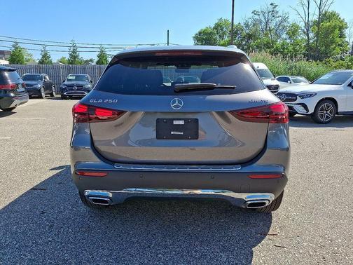2025 Mercedes-Benz GLA 250 Base 4MATIC