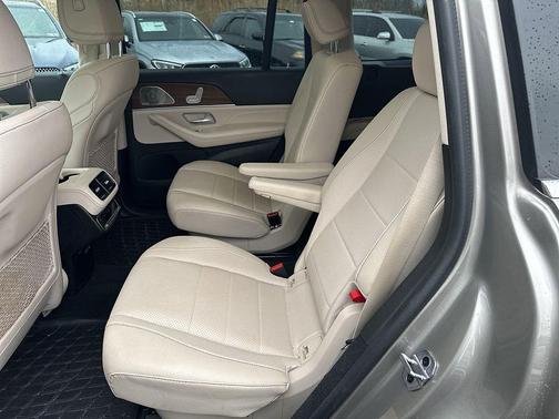 2021 Mercedes-Benz GLS 450 4MATIC