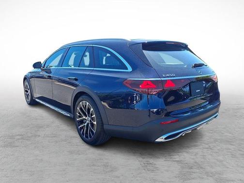 Nautical Blue Metallic 2026 Mercedes-Benz E-Class E 450 4MATIC