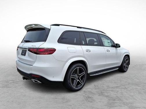 2025 Mercedes-Benz GLS 450 4MATIC