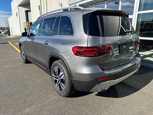 2025 Mercedes-Benz GLB 250 Base 4MATIC