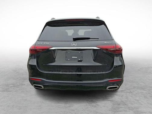Obsidian Black Metallic 2026 Mercedes-Benz GLE 450 4MATIC
