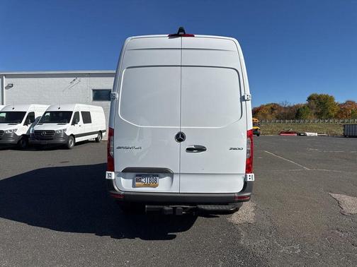 2025 Mercedes-Benz Sprinter 2500 Standard Roof