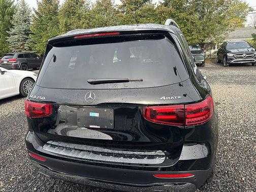 2025 Mercedes-Benz GLB 250 Base 4MATIC