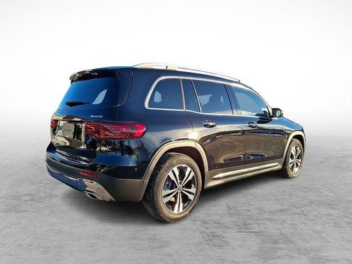 2025 Mercedes-Benz GLB 250 Base 4MATIC