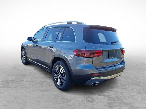 2025 Mercedes-Benz GLB 250 Base 4MATIC