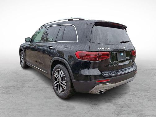 2025 Mercedes-Benz GLB 250 Base 4MATIC