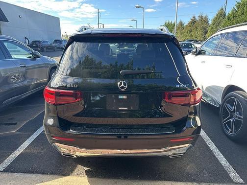 2025 Mercedes-Benz GLB 250 Base 4MATIC