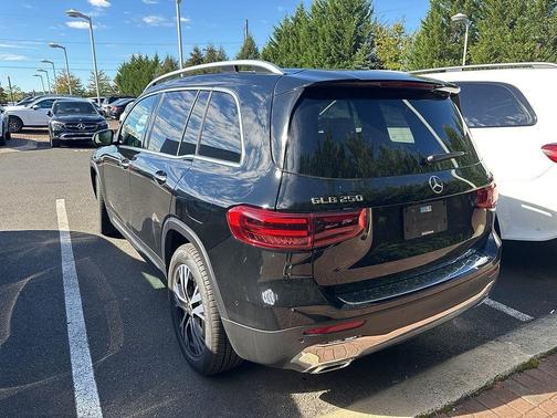 2025 Mercedes-Benz GLB 250 Base 4MATIC