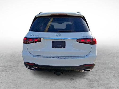 2026 Mercedes-Benz GLS 450 4MATIC