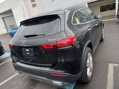 2021 Mercedes-Benz GLA 250 Base 4MATIC