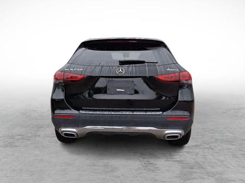 2021 Mercedes-Benz GLA 250 Base 4MATIC