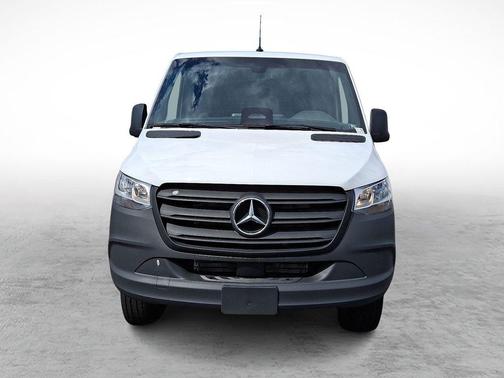 2025 Mercedes-Benz Sprinter 2500 Standard Roof