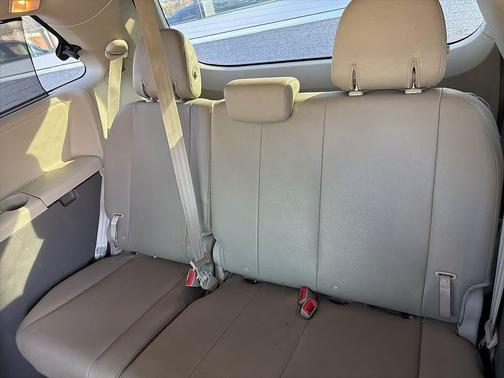 2020 Toyota Sienna XLE Premium