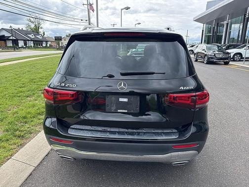2021 Mercedes-Benz GLB 250 Base 4MATIC